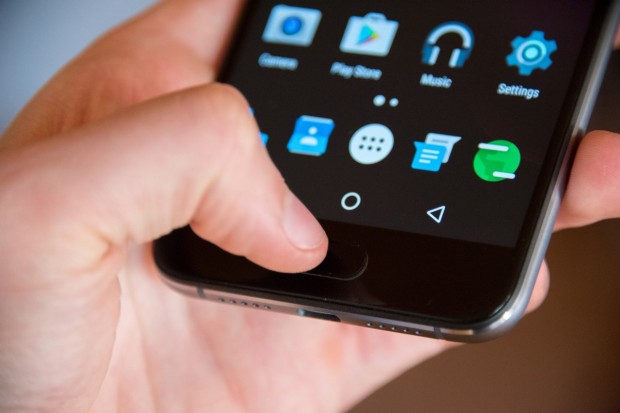Le lecteur d'empreinte digitale est d'une efficacité redoutable - crédit photo : E.F.