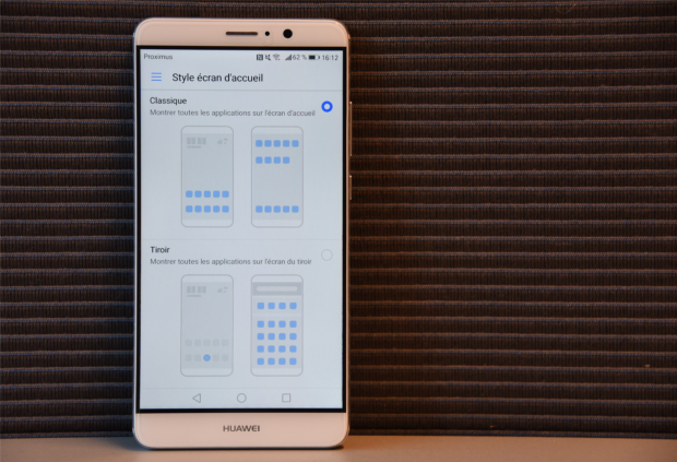 Petite nouveauté : il est possible d'opter pour une interface utilisateur se rapprochant de ce qu'on retrouve avec de l'Android pur - crédit photo : E.F.