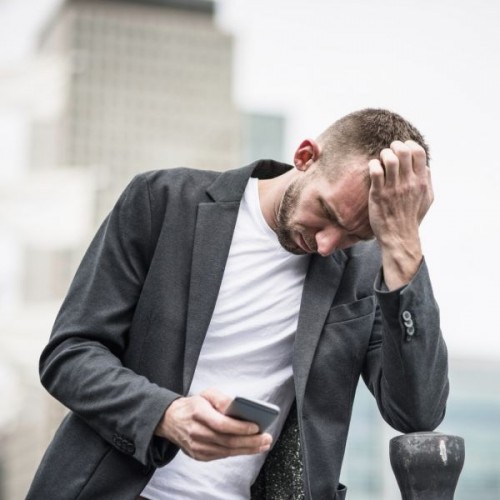 L'étude précise aussi que 14% des parents se disent gênés par le comportement de leurs enfants en ligne. ©franckreporter / Istock.com