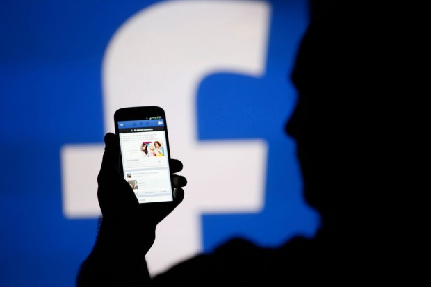 Un-groupe-secret-humilie-les-femmes-sur-Facebook