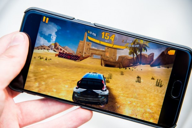 Les performances du OnePlus 5 lui permettent de faire tourner dans des conditions optimales tous les jeux du Play Store - Crédit photo : E.F.