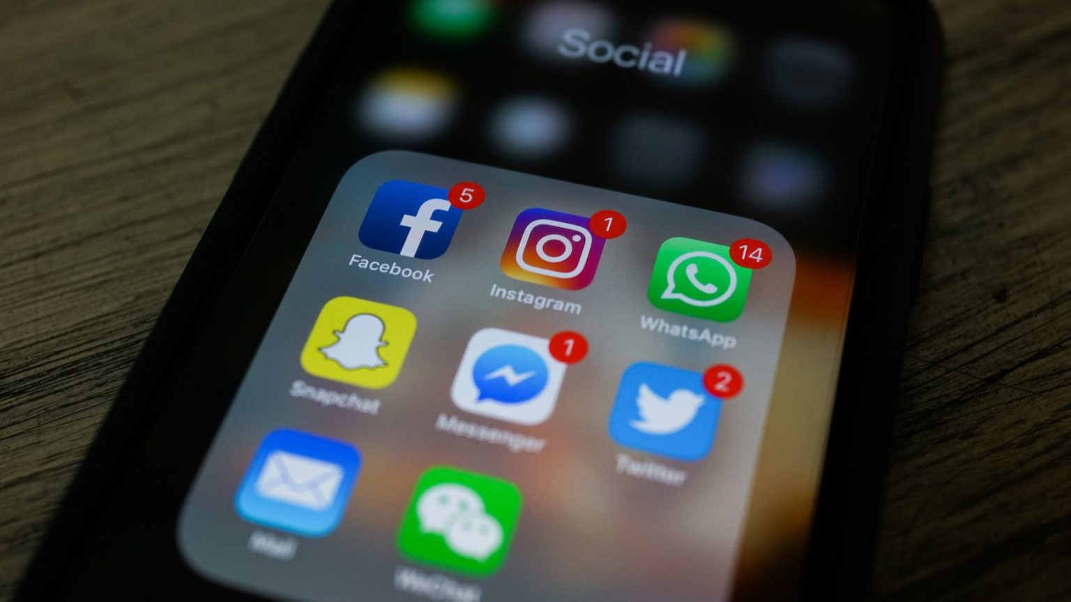 Comment Savoir Si Mon Smartphone Est Piraté Comment savoir si votre smartphone est infecté par un virus - Geeko