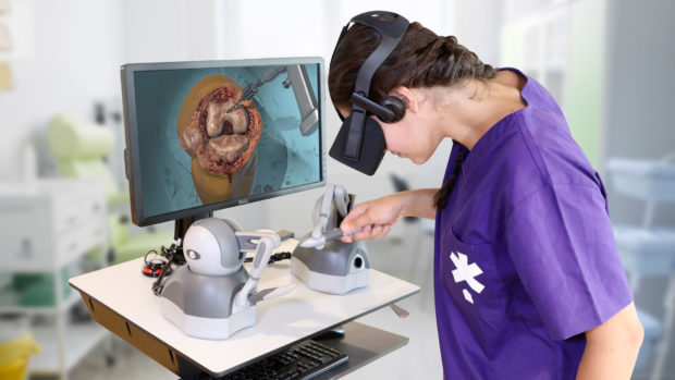 La Réalité En Face Streaming Fini la découpe de cadavres, voici la chirurgie en réalité virtuelle